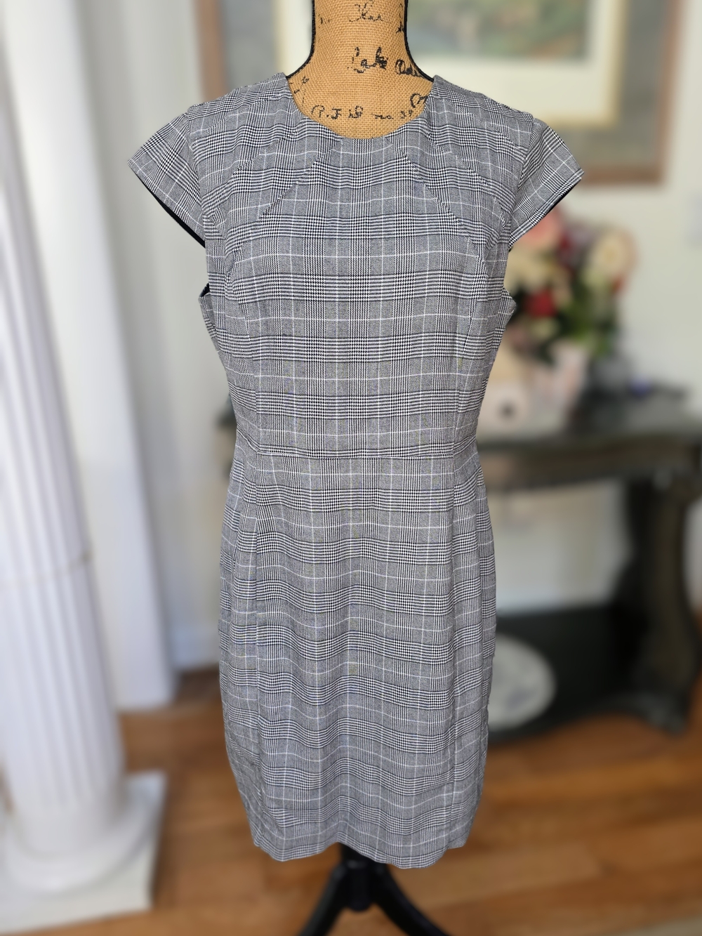 Allen Schwartz Classic Gray Plaid Cap-Sleeve Midi Dress